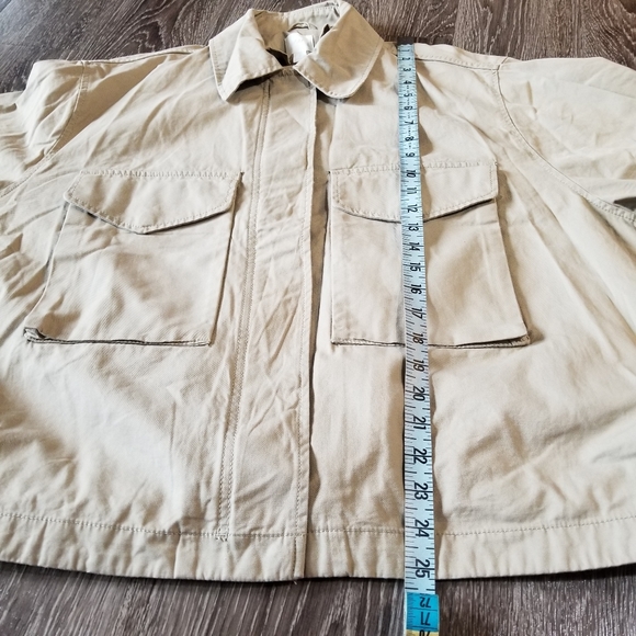 H&M Tan Oversized Minimalist Military Jacket Size Medium - Picture 11 of 13
